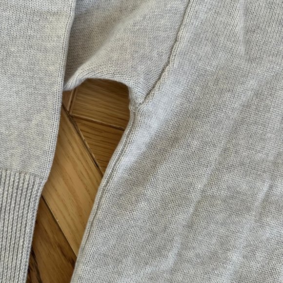 Aritzia Wilfred Cyprie Light Gray Wool Turtleneck Mockneck Size Small - Picture 8 of 9